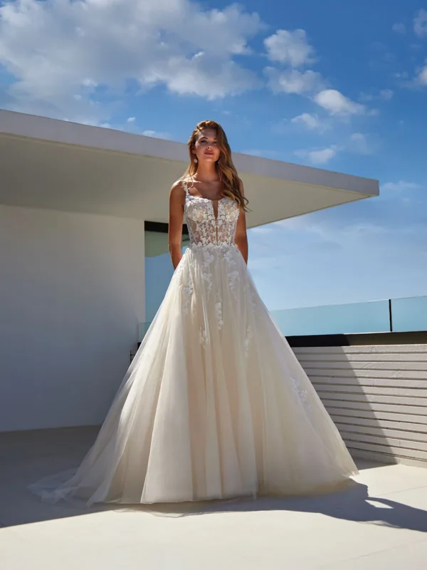 20370 von Amelie Bridal