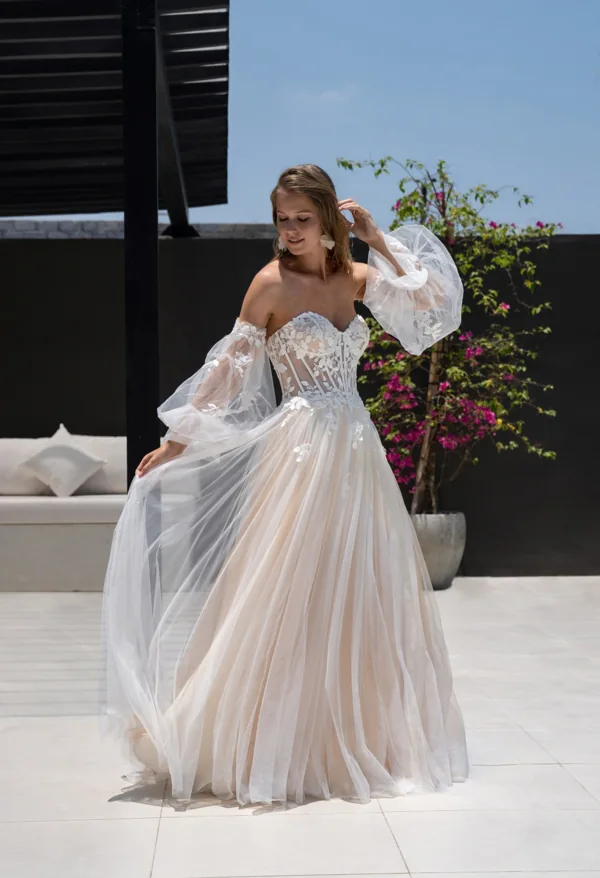 20374 von Amelie Bridal